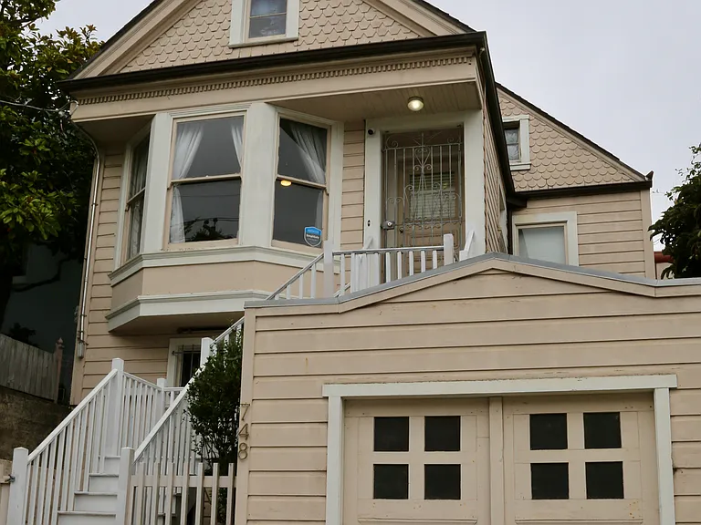 748 Kansas St — Photo 11