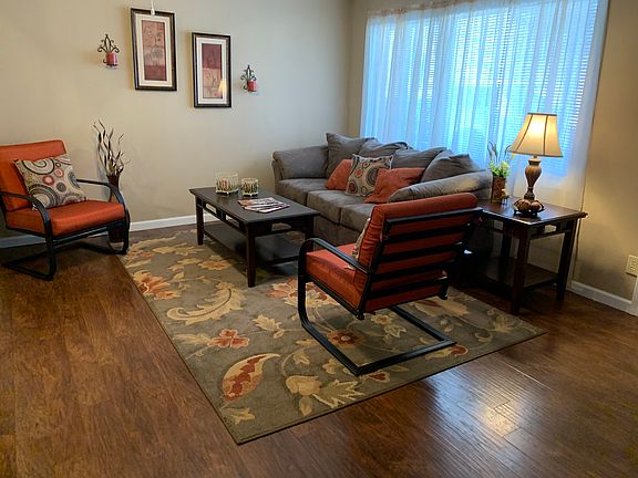 4th image of 3013 Forest Ave