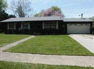 908 16th St, Rochelle, IL 61068