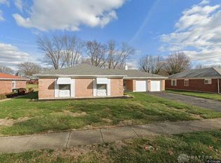 908 Warburton Dr, Dayton, OH 45426