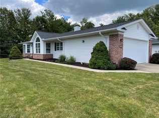 18511 Woodhaven Dr, Strongsville, OH 44149