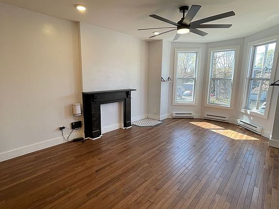 5th image of 88 Courtney Ave Floor 2