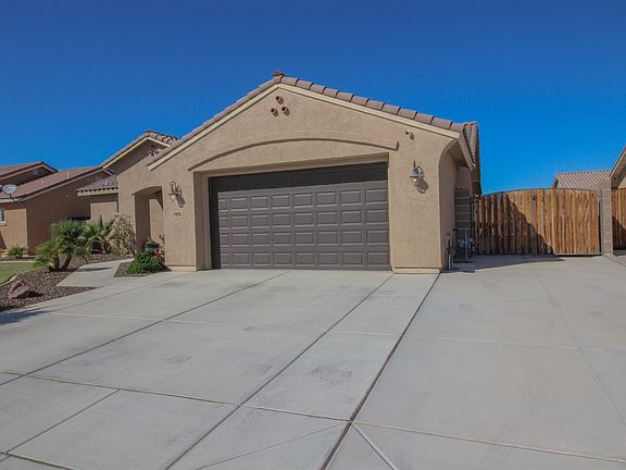 3rd image of 7956 E 38th Pl