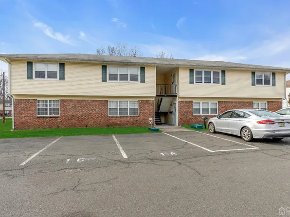 1 Oklahoma Dr APT D, Matawan, NJ 07747