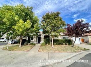 11 Molly Ct, Roseville, CA