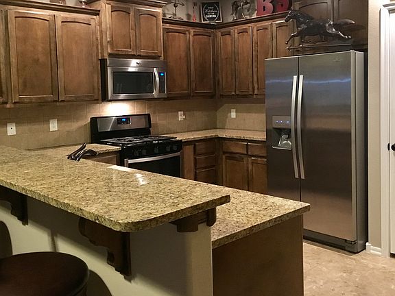 Eat in bar and pantry