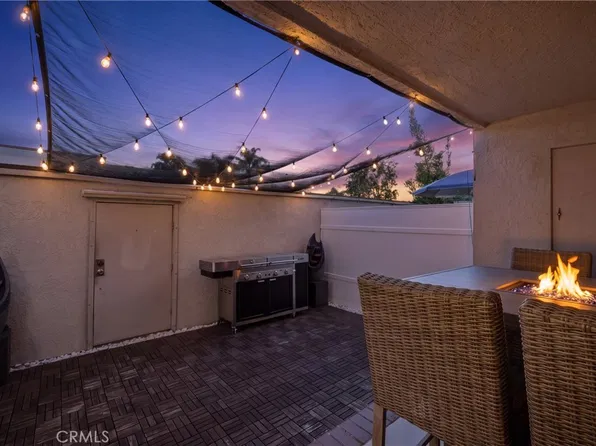 700 W La Veta Ave Unit O15, Orange, CA 92868