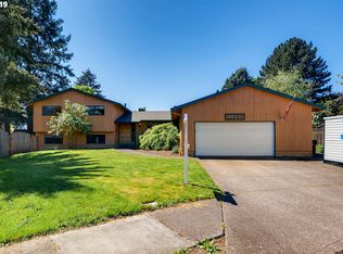 11700 SW Ashwood Ct, Tigard, OR 97223