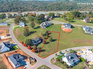 107 Chestnut Ln, Loudon, TN 37774