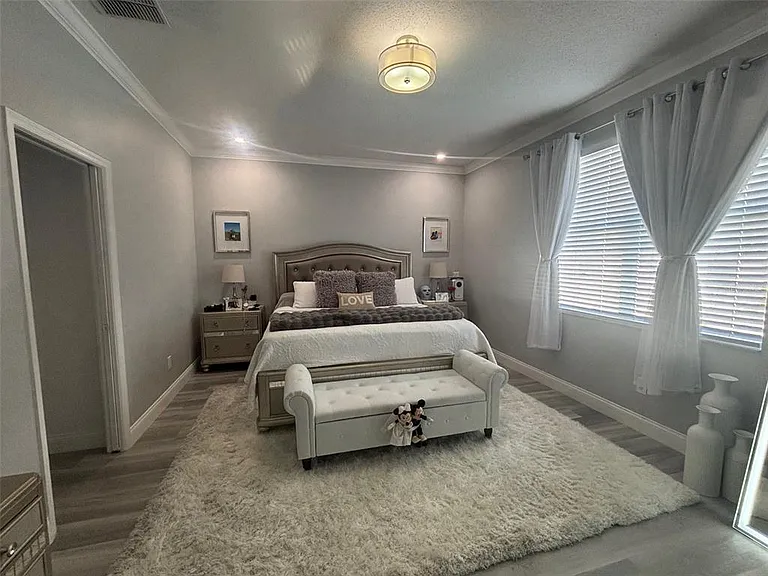 5028 Olde Kerry Dr — Photo 8