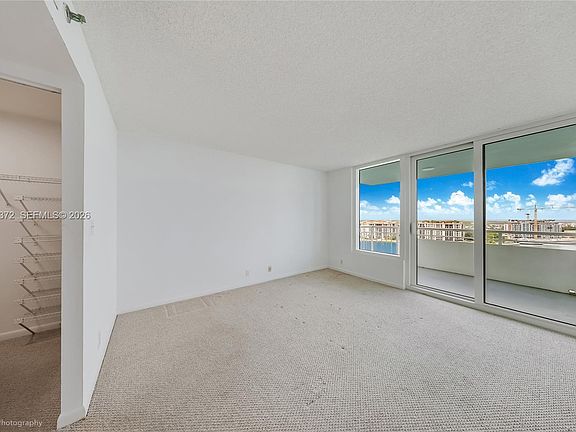 5th image of 400 S Pointe Dr APT 1801