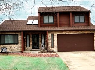 1392 Comanche Dr, Bolingbrook, IL 60490