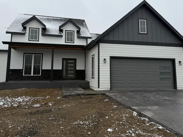 914 Elk St, Alexander, ND 58831