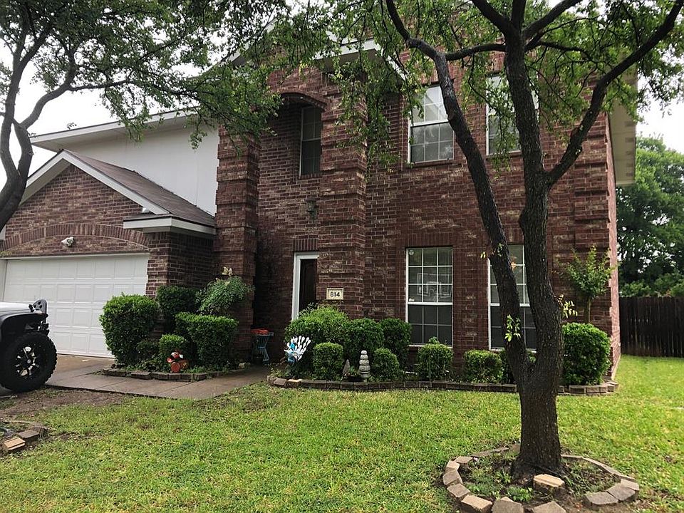 1st image of 814 Oak Hollow Ln