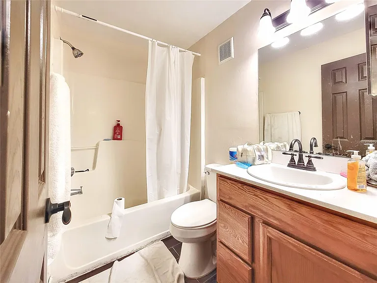 4000 SW 23rd St #4-308 — Photo 7