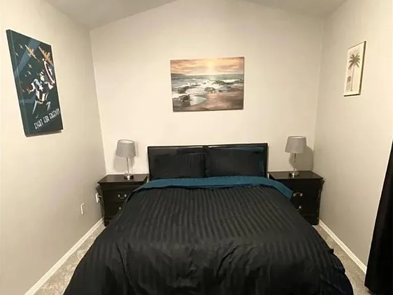 826 W Peachtree Dr #1 — Photo 8