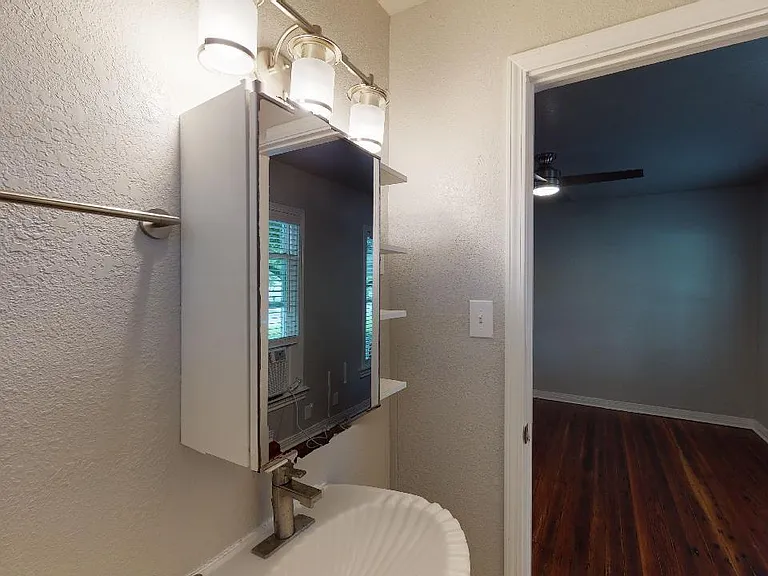4515 Junius St — Photo 30