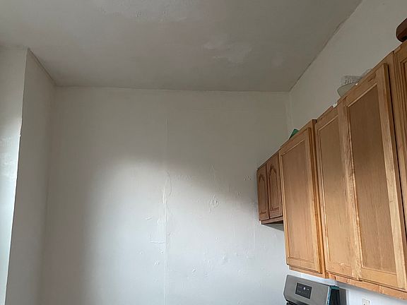 2nd image of 5127 Hunter Ave Unit 1