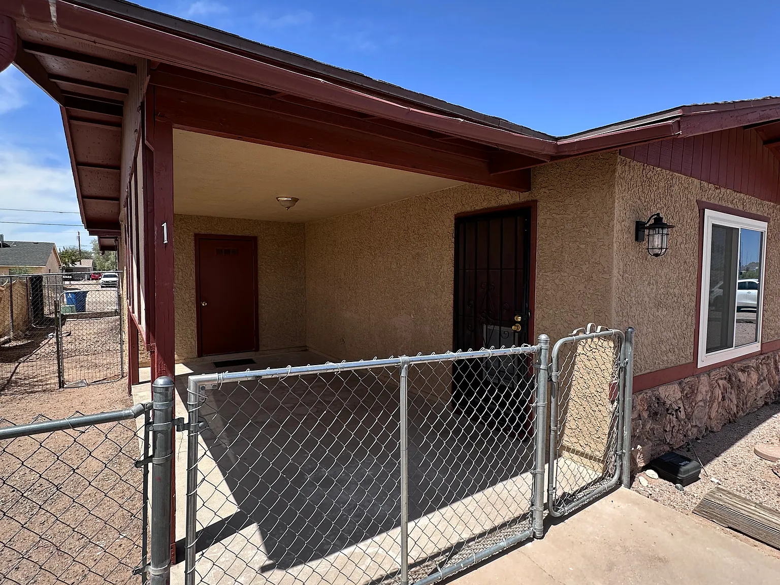 1548 E 30th Ave — Photo 1