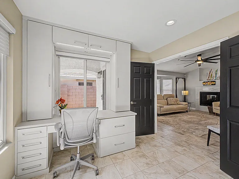 Office/spare bedroom