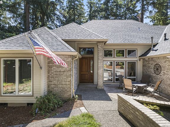 4th image of 30845 SW Rogue Ct