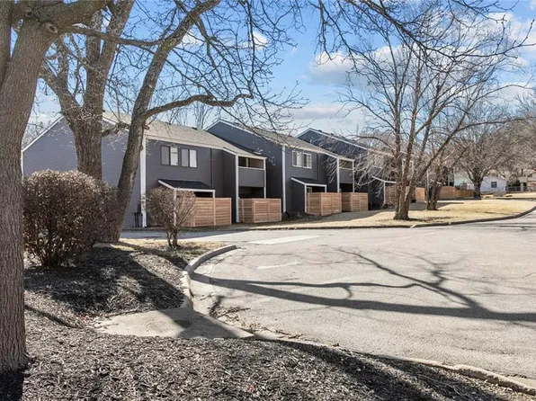 1501 W 25th Ct APT C4, Lawrence, KS 66046