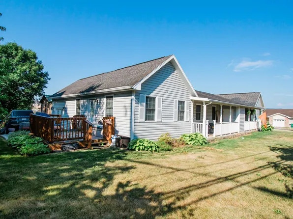 338 E Lee St, Broadway, VA 22815