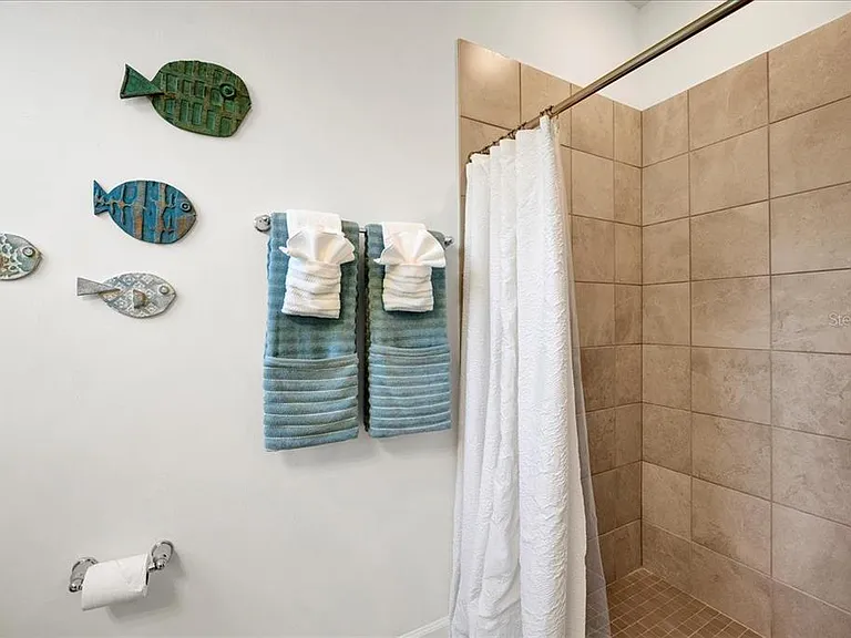 5161 Coral Reef Way — Photo 16