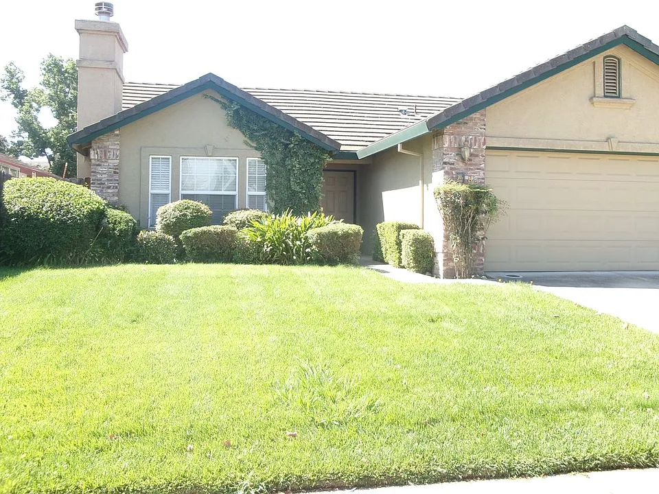 218 Idlewild Dr