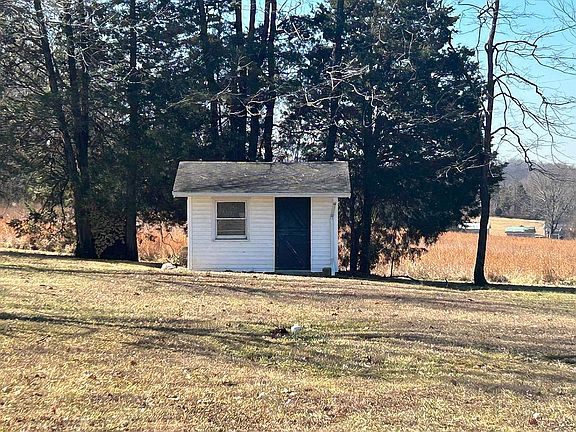 5th image of 207 Highland Lick Rd