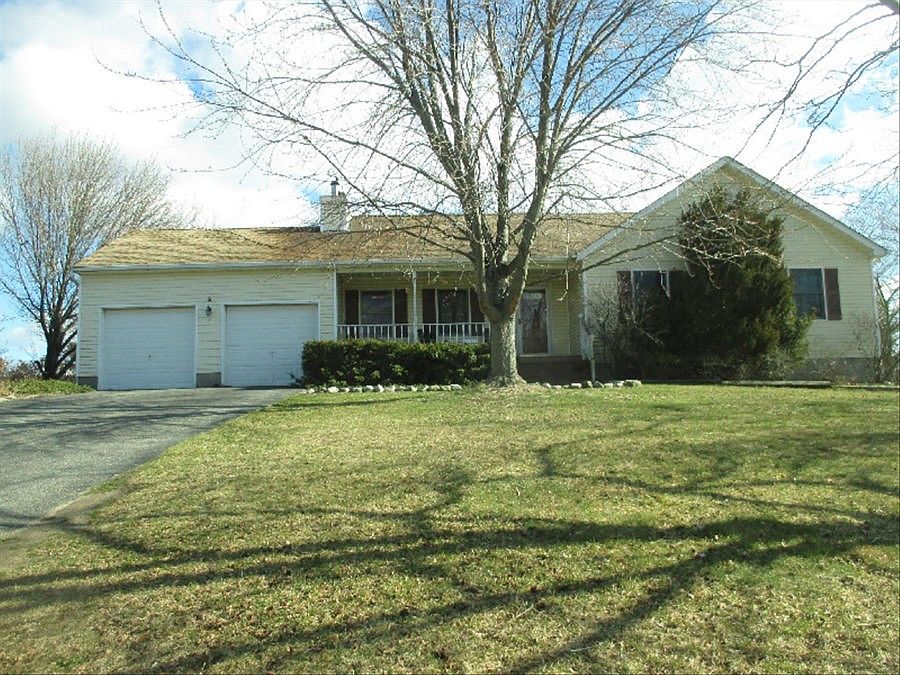 1st image of 171 Crystal Dr