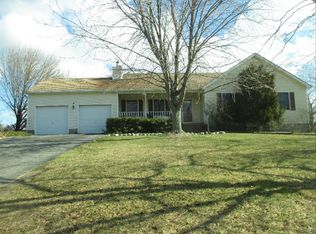 171 Crystal Dr, Riverhead, NY 11901