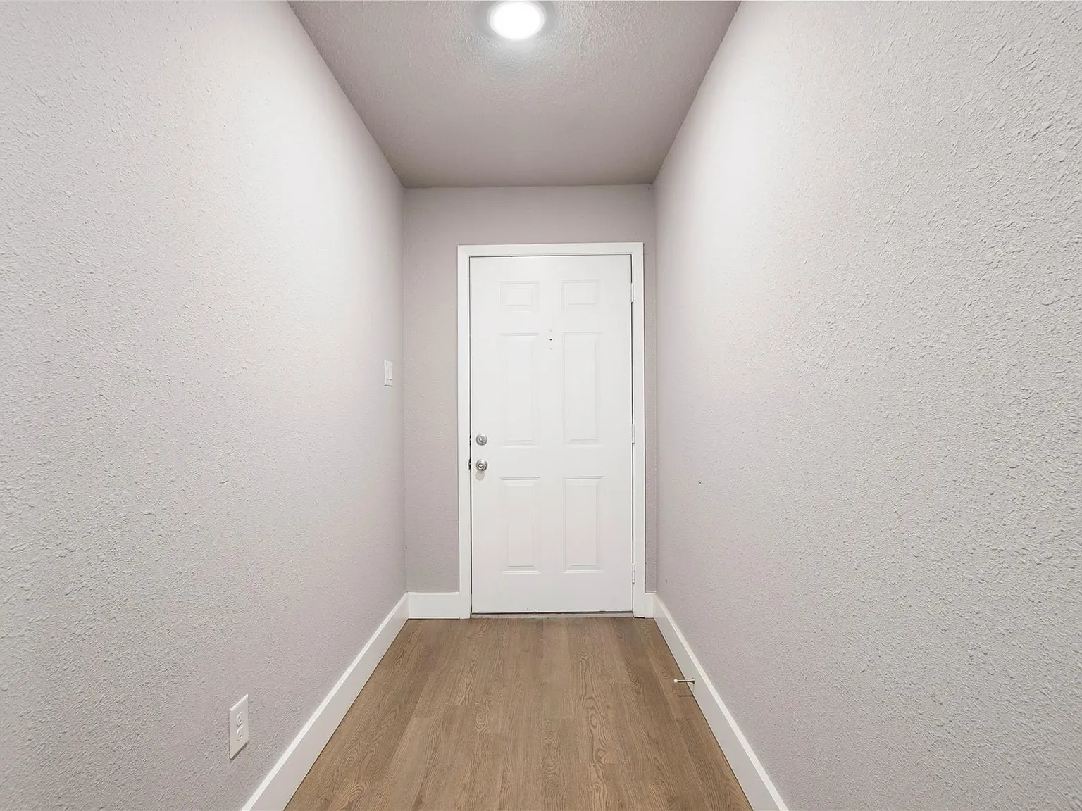 4 bed, 1800 sqft, $2,000 — Photo 3