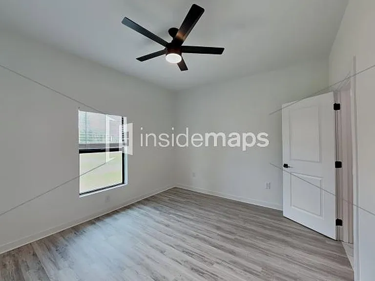 1133 Abrams Blvd — Photo 22