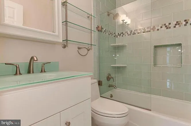 923 T St NW #A — Photo 26