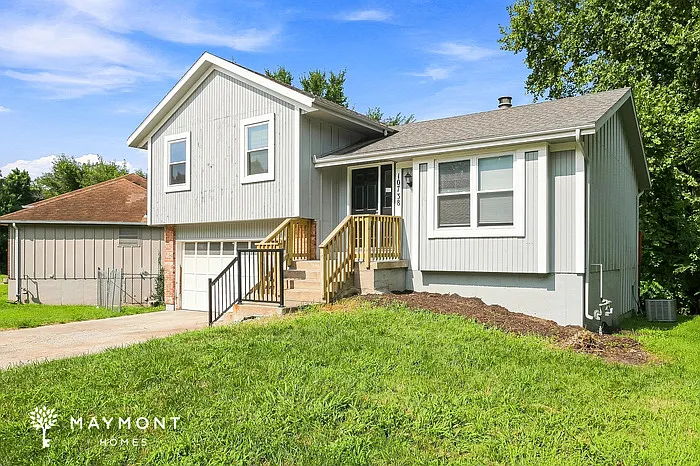 10738 Stark Ave — Photo 5