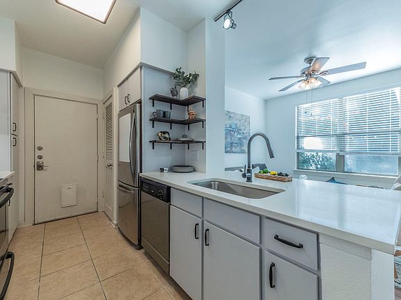 4th image of 1201 Grove Blvd APT 702