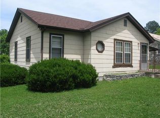 707 Hatcher Dr, Fayetteville, TN 37334