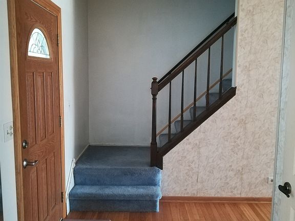 3rd image of 222 Lehigh Ln