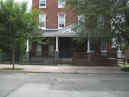 908 Dekalb St #2 Photo 1