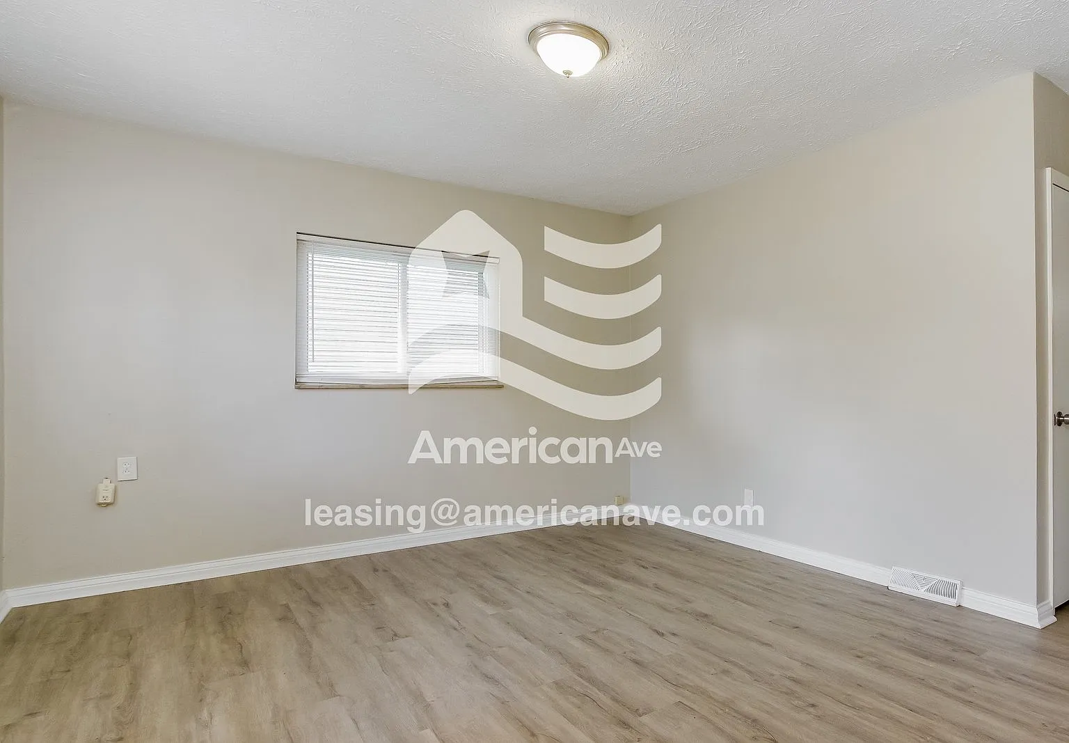 3 bed, 2.0 bath, 1165 sqft, $1,668 — Photo 4