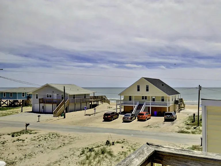 219 Seashore Dr #219 — Photo 31