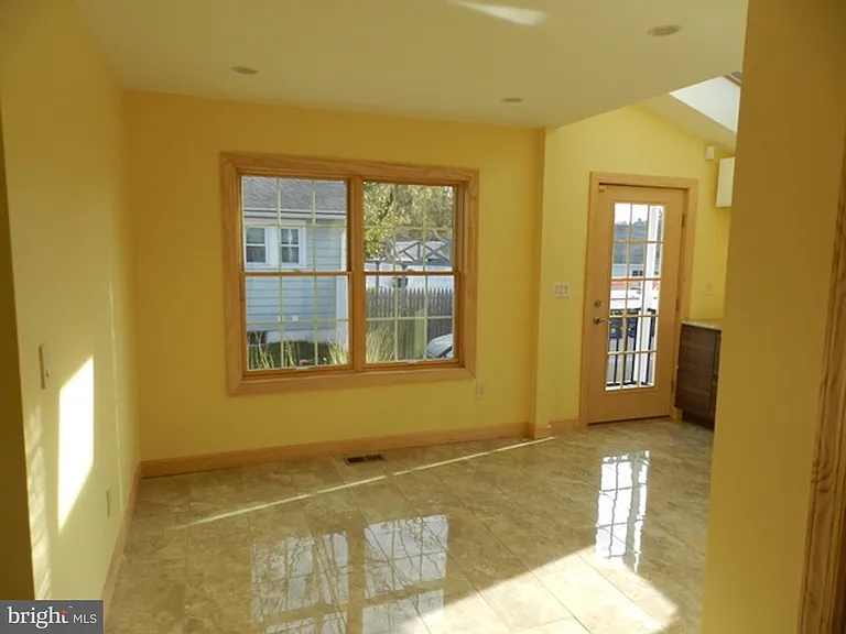 743 Valley Forge Ave — Photo 12