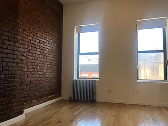 Rented by Best Apartments North Inc