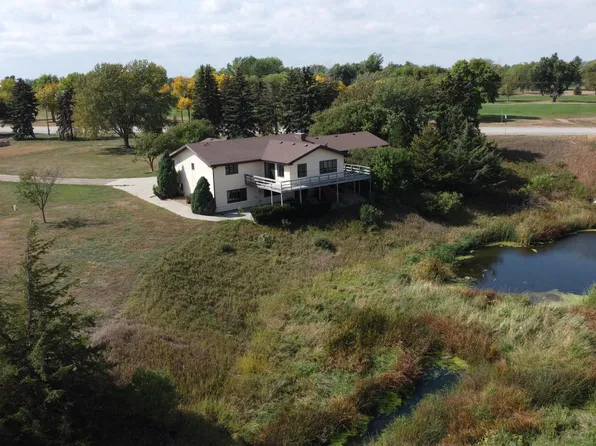2458 Dakota Ave N, Huron, SD 57350