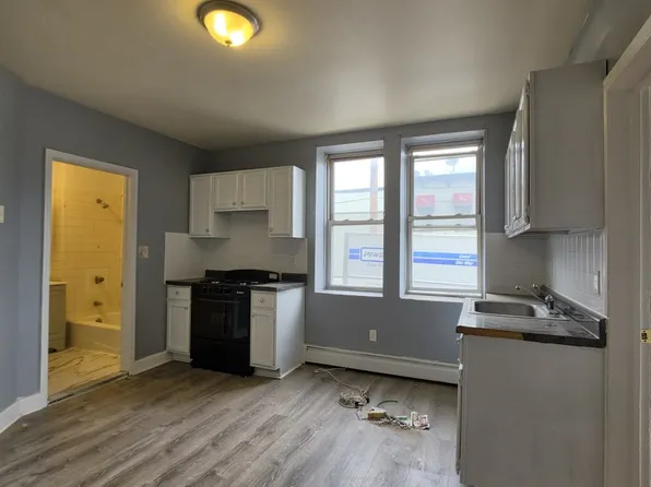 779 Avenue E #1E, Bayonne, NJ 07002