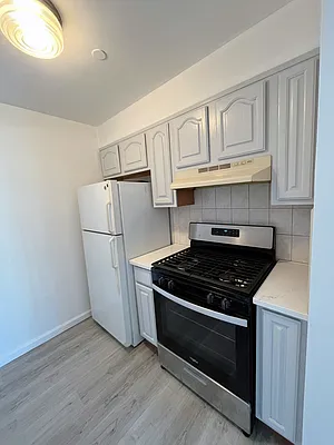 Rented by Oxford Property Group | media 7