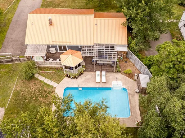 426 Granville St E, Bridgetown, NS B0S 1C0