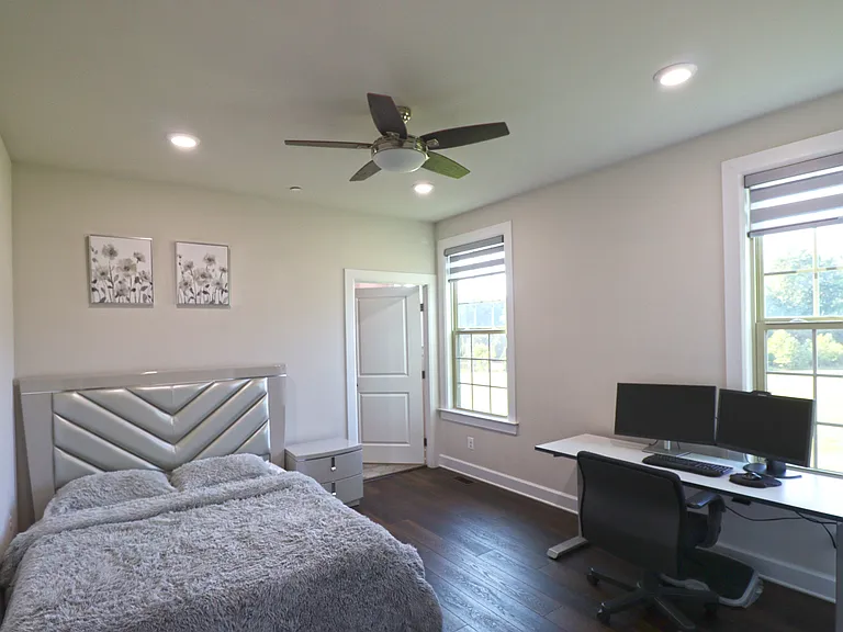 1040 Stepping Pl — Photo 38