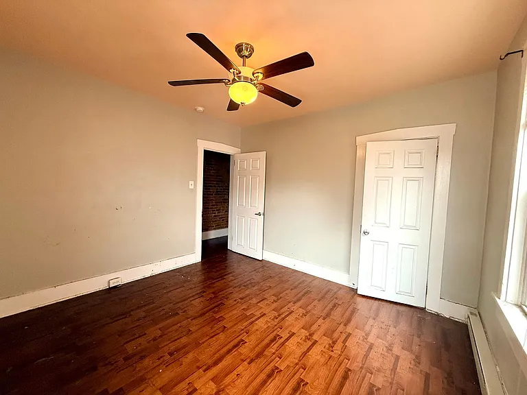 412 W Frederick St — Photo 26
